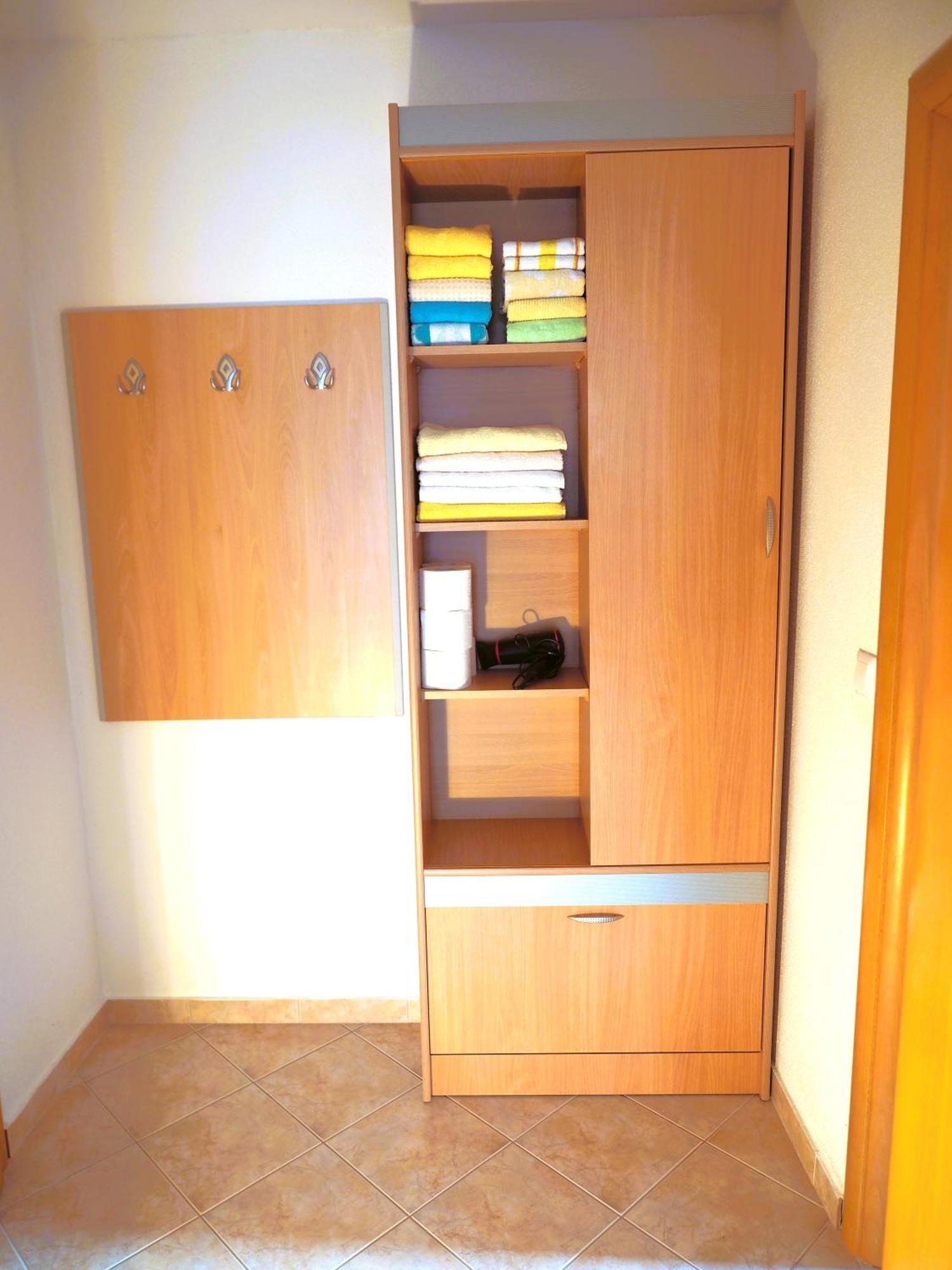 Appartamento Apartman M. Rados Kupres  Esterno foto